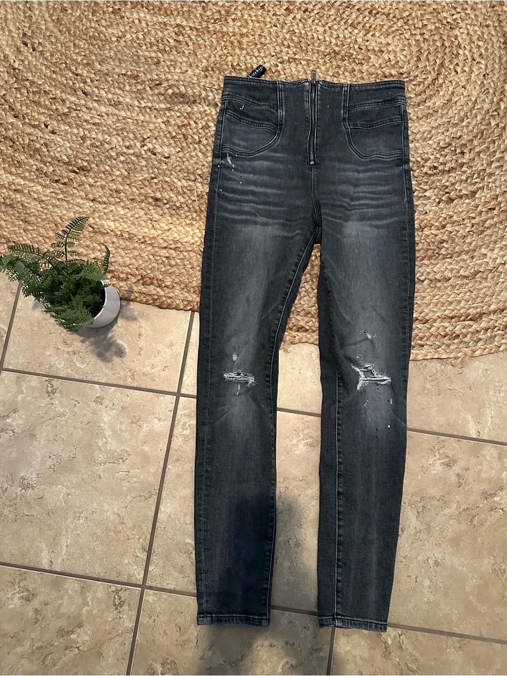 GUESS HIGH RISE SKINNY JEANS